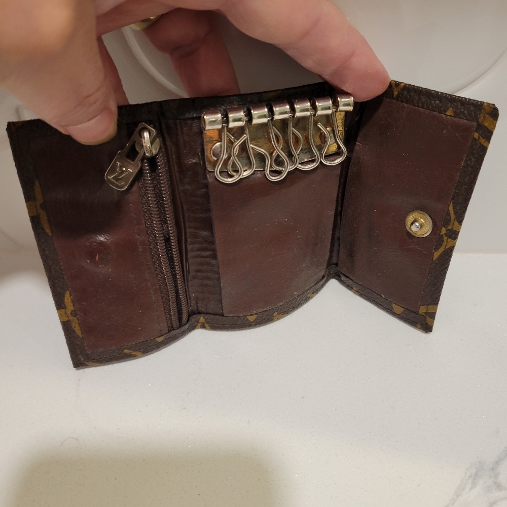 Vintage Louis Vuitton Key Case - Picture 3 of 8